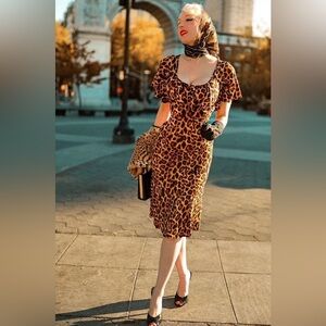 WAX POETIC - Dutchess Leopard Print Wiggle Dress